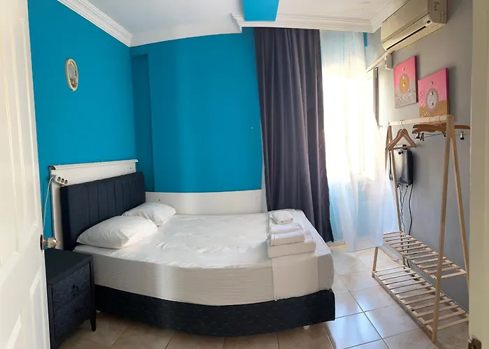 Grand *