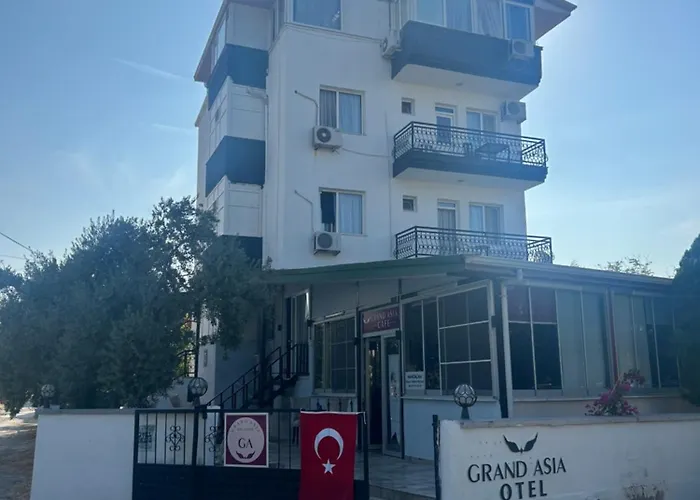 Grand